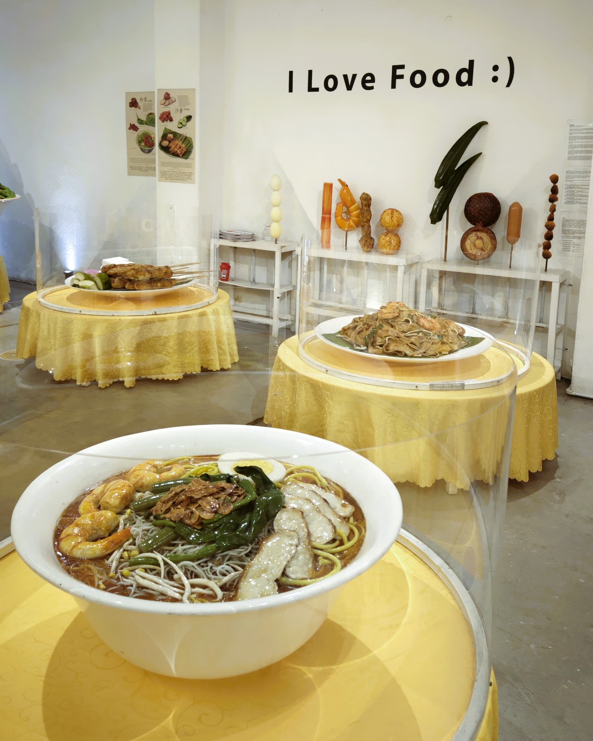Giant replica dish display at the Wonderfood Museum in George Town, Penang